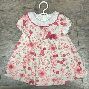Adorable pleated floral dress